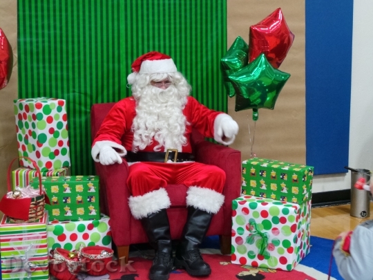 Devostock Santa Claus Christmas ifts 4K