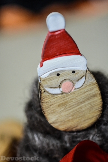 Devostock Santa Dwarf Wooden laus 4K