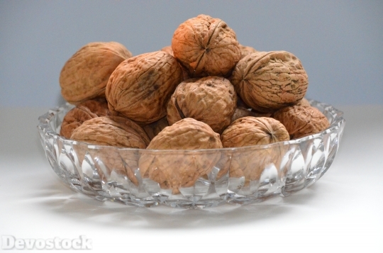 Devostock Walnuts Nuts Foo Eat 4K