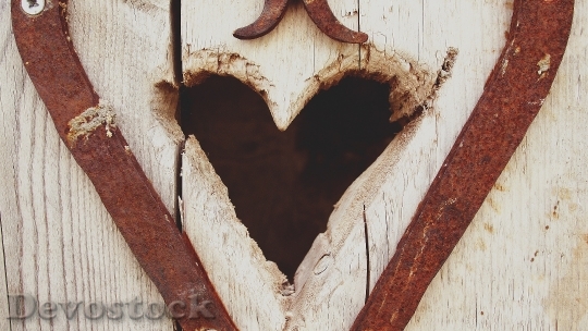 Devostock Wood Art Heart 16063 4K