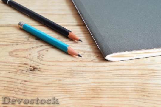 Devostock Wood Desk Notebook 41935 4K