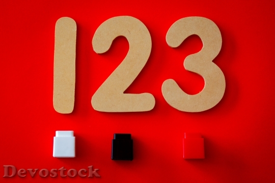 Devostock Wood Red Numbers 132991 4K