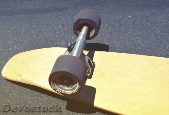 Devostock Wood Sport Skateboard 13114 4K