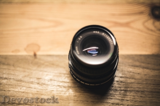 Devostock Wood Table Lens 23580 4K