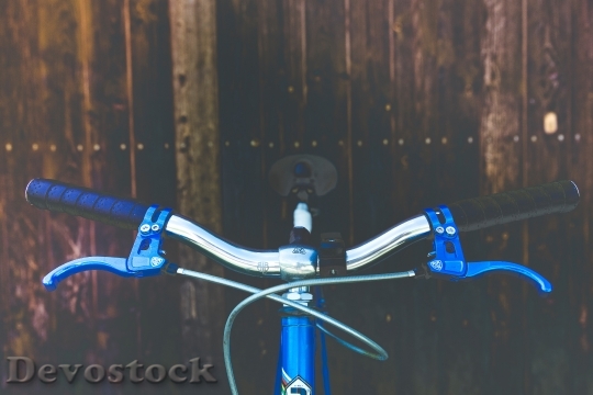 Devostock Wood Vehicle Bike 14404 4K