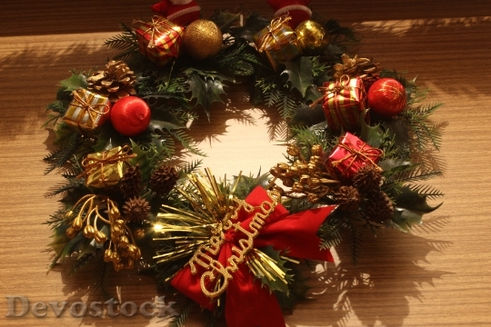 Devostock Wreath Christmas Dark 52568 4K