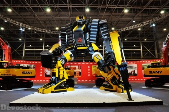 Devostock 31 Robot 31 Heavy Technology 4K
