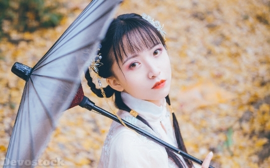 Devostock Beautiful Girl Autumn Umbrella 4k