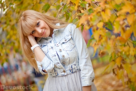Devostock Beautiful Girl Blond Fashion Watch Autumn 4k