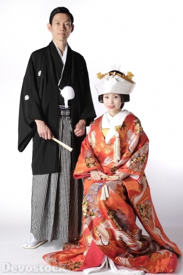 Devostock Beautiful Marriage Tradition Japan Couples Haori Colorful Bride Groom 4k