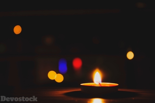 Devostock Darkness Light Candle