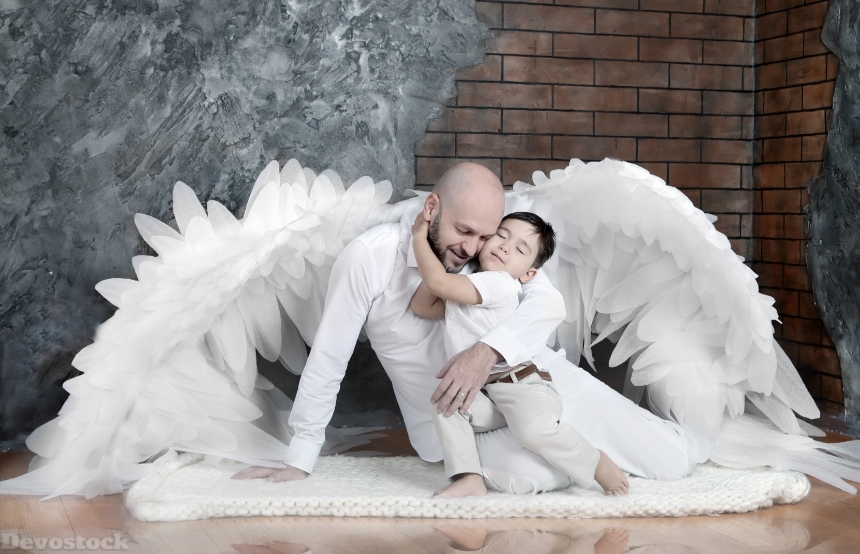 Devostock Father Wings Son Boy Care love Angel 4k