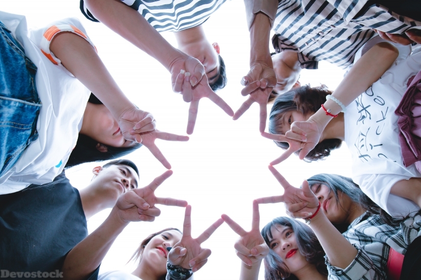 Devostock Group People Star Eight Points Men Women Unity Friendship Teamwork 4k