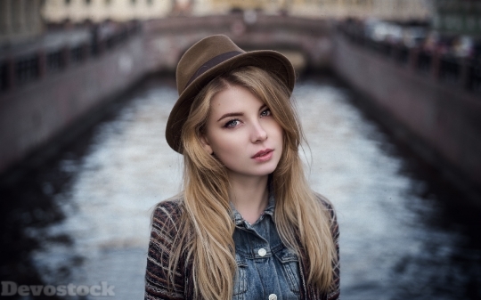 Devostock Irina Popova Hat Face Image 4K