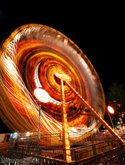 Devostock Lights Wheel Amusement Park 4K.jpeg