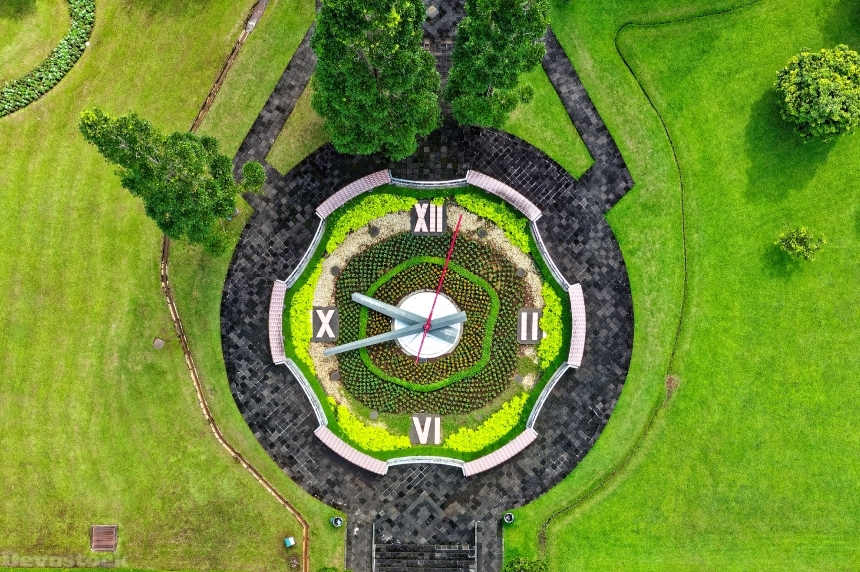 Devostock Outdoor Nature Aerial Shot Aerial View Artistic Clock 4k