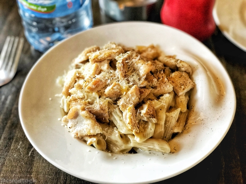 Devostock pasta with cheese and toast on top
