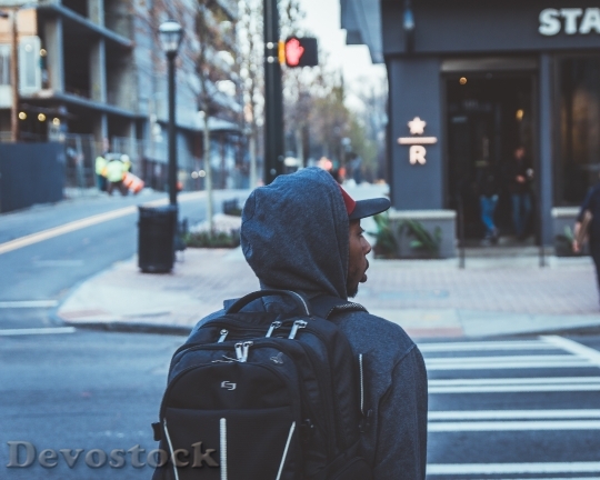 backpack-blur-city-1205379