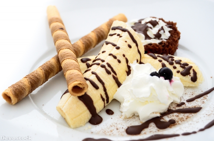 Devostock bananas-dessert-ice-cream-fruit-47062.jpeg
