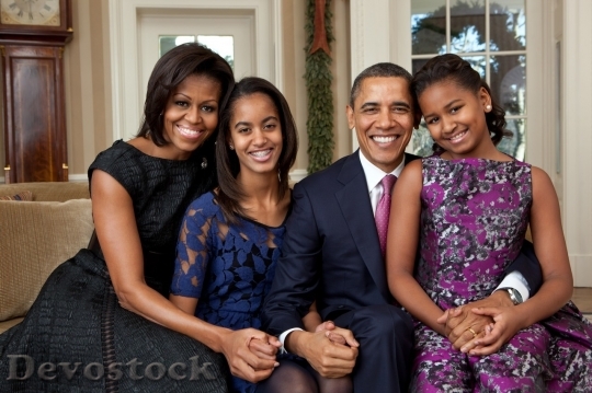 Devostock Barak Obama family photo