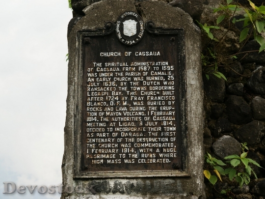 Devostock Cagsawa ruins / Philippines 