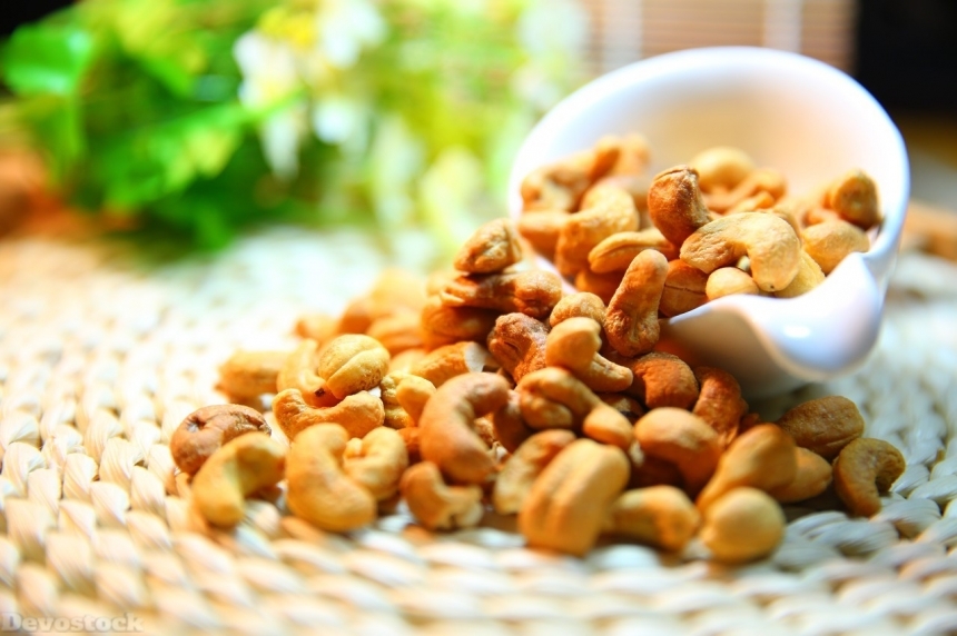 Devostock Cashew nuts  (4)