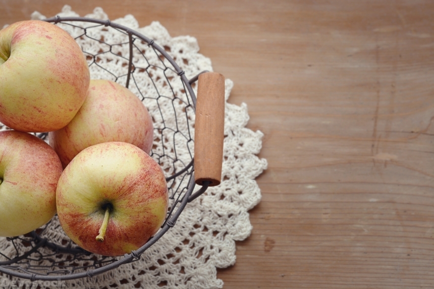 Devostock Apple Basket Harvest Healthy