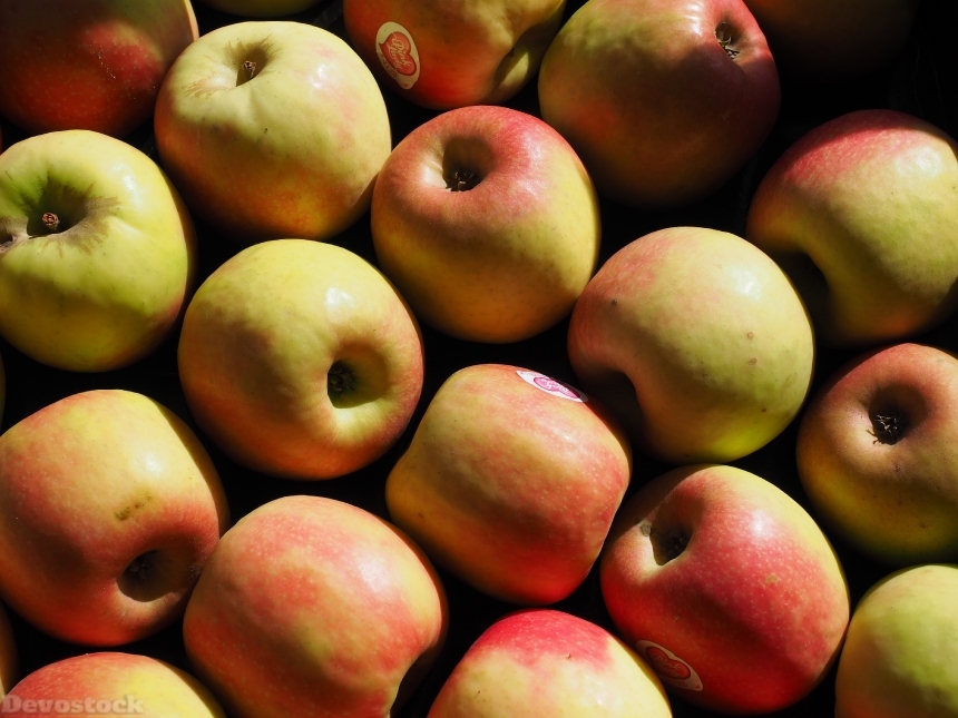 Devostock Apple Market Fruit Food