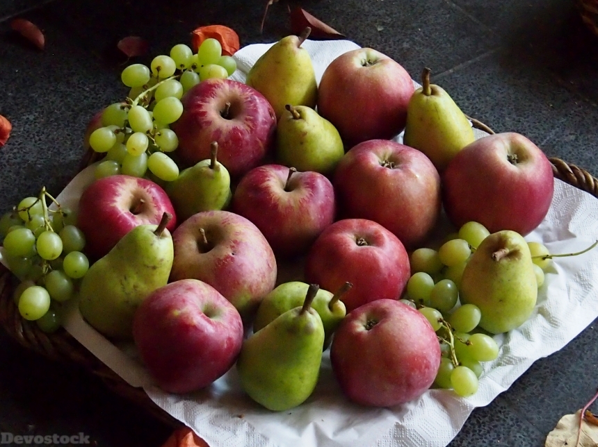 Devostock Autumn Harvest Grapes Apple