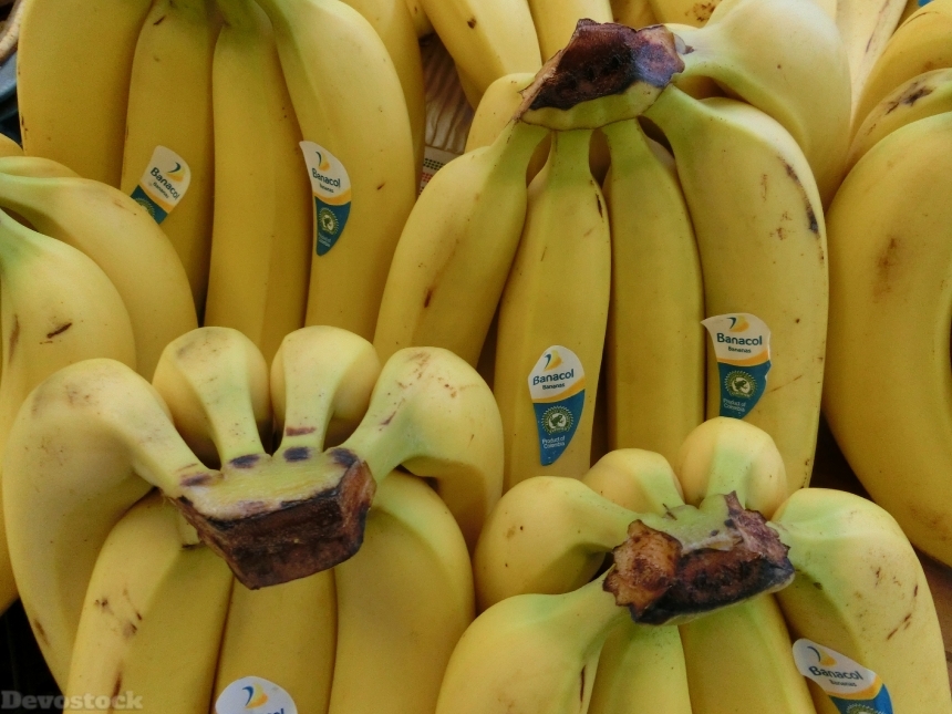 Devostock Bananas Fruit Healthy Fruits