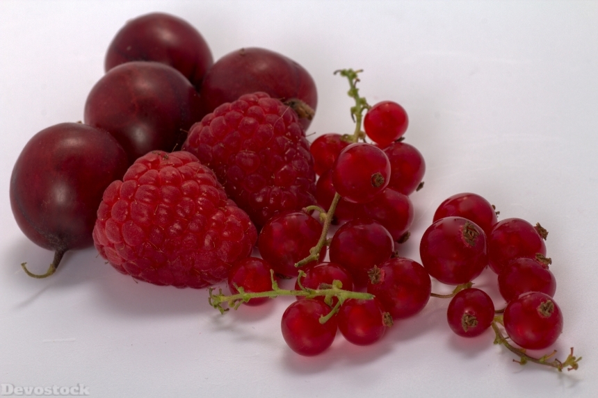 Devostock Berries Raspberries Currants 838216