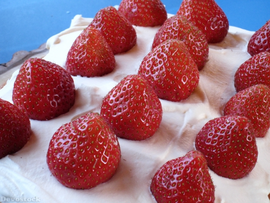 Devostock Cake Strawberries Cream Summer