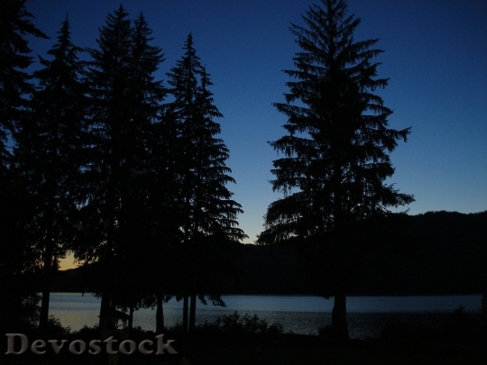Devostock Dusk Lake Quinault 176962