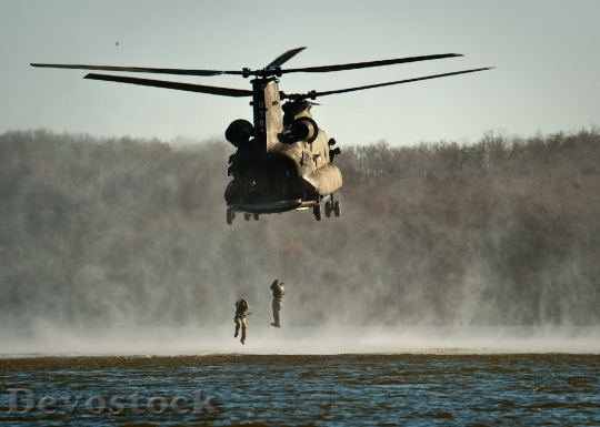 Devostock Helocasting Helicopter Water Military 37828.jpeg