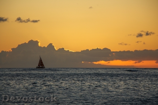 Devostock Sailboat Hawaii Sunset Colors