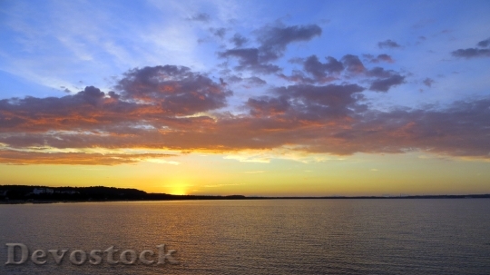 Devostock Sunset Romantic Golden Water 0