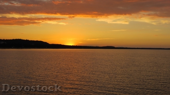 Devostock Sunset Romantic Golden Water