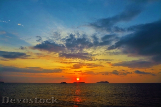 Devostock Sunset Sea Glow Cloud
