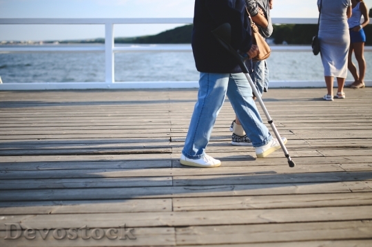 Devostock Woman Walking Jeans Pier