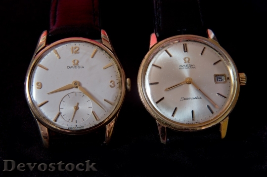 Devostock watch clock  (499)