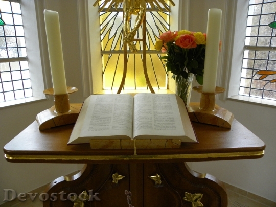 Devostock Altar Pray Prayer Bible