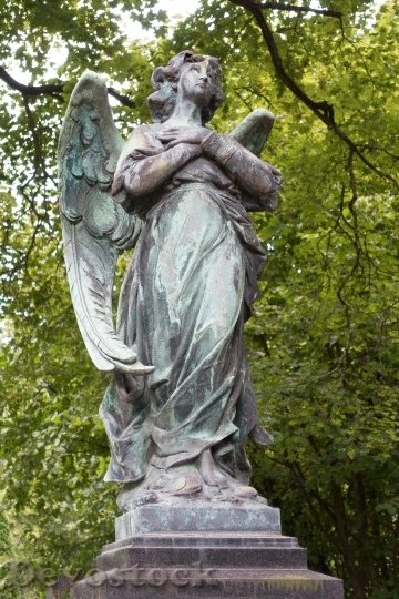 Devostock Angel Bronze Cast Fig