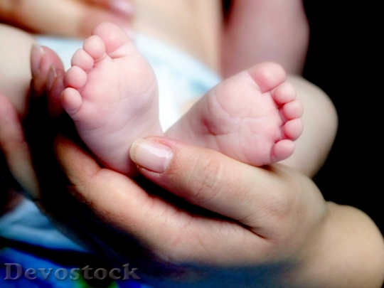 Devostock Baby Feet Ten Newborn