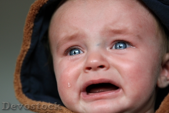 Devostock Baby Tears Small Child