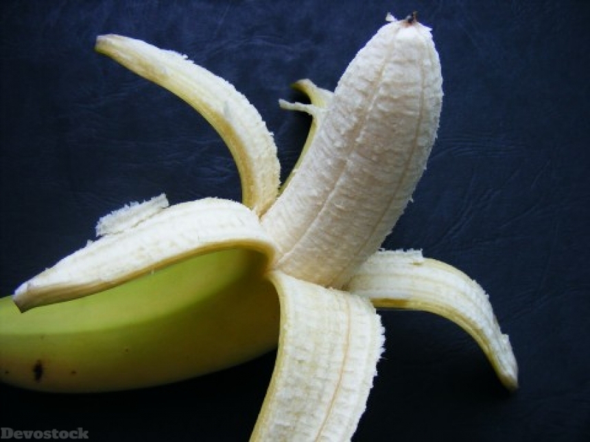 Devostock Banana Peeled 21618 48_0x_360