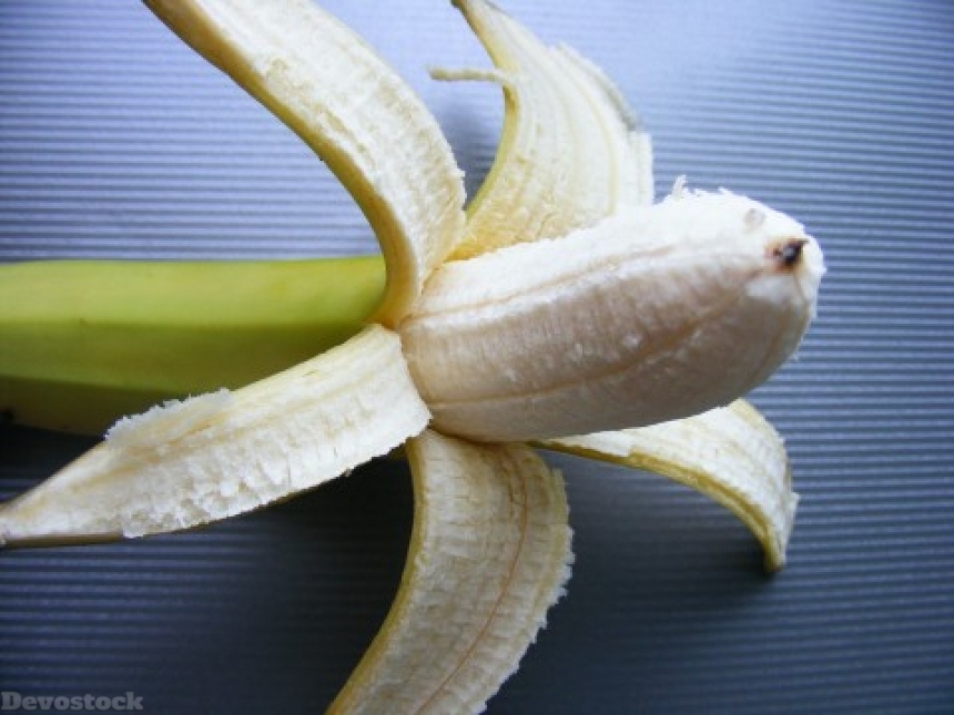 Devostock Banana Peeled 31545 48_0x_360