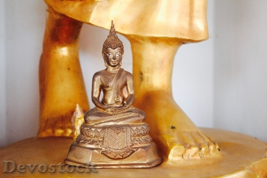 Devostock Bangkok Buddha Gold Meditation 20