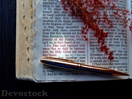 Devostock Bible Verse God Pen