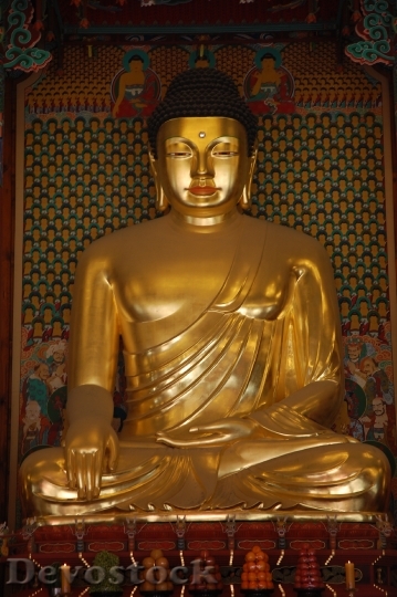 Devostock Buddha Statue Asia Golden