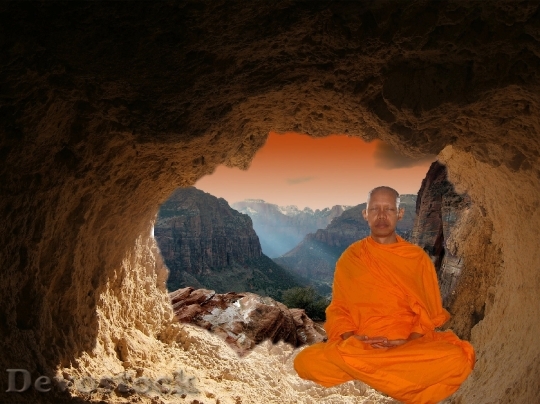 Devostock Buddhist Monk Buddhism Meditation 2